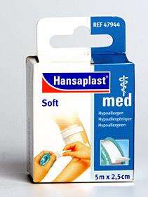 Sie sehen eine Packung Hansaplast med Fixierpflaster soft 2,5cm x 5m, Produktbild: 01 Hansaplast med Fixierpflaster soft 2,5cm x 5m, A-Nr.: 2843205 - 01