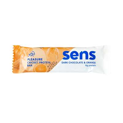 Sie sehen eine Packung SENS Pleasure Proteinriegel mit Grillenmehl - Dunkle Schokolade & Orange, Produktbild: 01 SENS Pleasure Proteinriegel mit Grillenmehl - Dunkle Schokolade & Orange, A-Nr.: 5948620 - 01