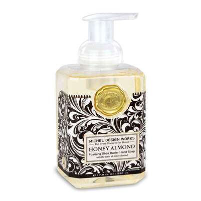 Sie sehen eine Packung Michel Design Works Seifenschaum Honey Almond, Produktbild: 01 Michel Design Works Seifenschaum Honey Almond, A-Nr.: 5863160 - 01
