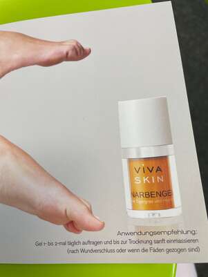 Sie sehen eine Packung VivaSkin Narbengel 15ml, Produktbild: 03 VivaSkin Narbengel 15ml, A-Nr.: 4358023 - 03