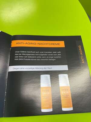 Sie sehen eine Packung Viva Skin Nachtcreme normale und fettige Haut 50ml, Produktbild: 03 Viva Skin Nachtcreme normale und fettige Haut 50ml, A-Nr.: 2682914 - 03